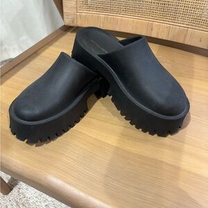Jeffrey Campbell Black Platform Clogs